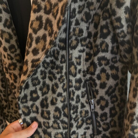 Cupcakes & Cashmere - Cheetah Print Jacket - Picture 5 of 6